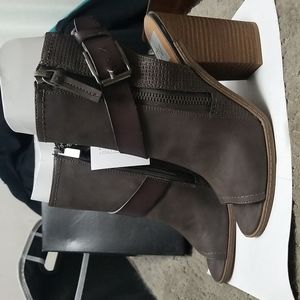 Dolce Vita. Open toe/ open heel, grey, dress ankle boot. Size 7 1/2.